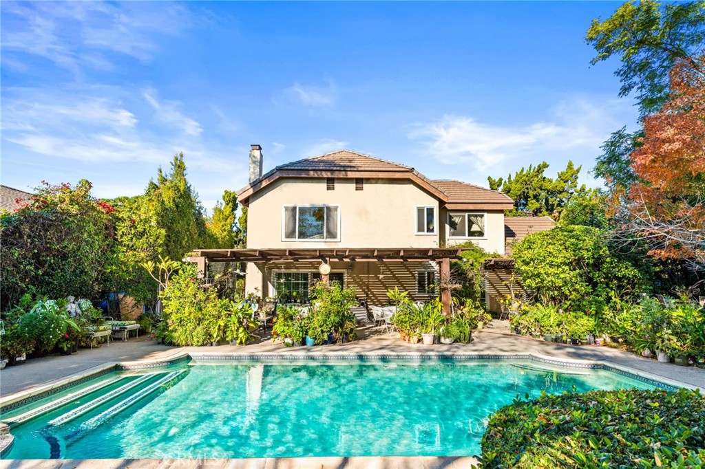 176 E Blue Mountain