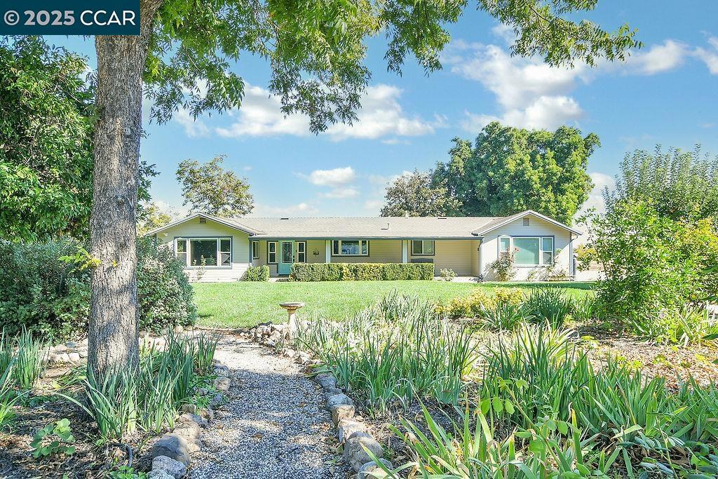 BRENTWOOD - Residential