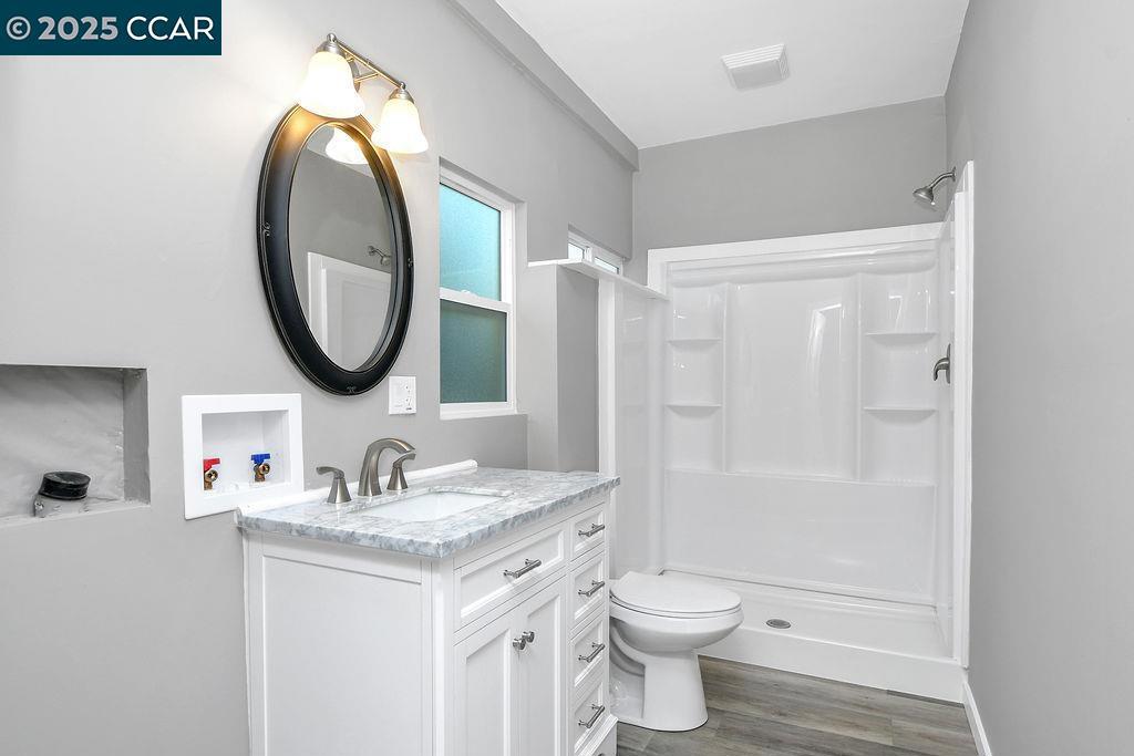 BRENTWOOD - Residential