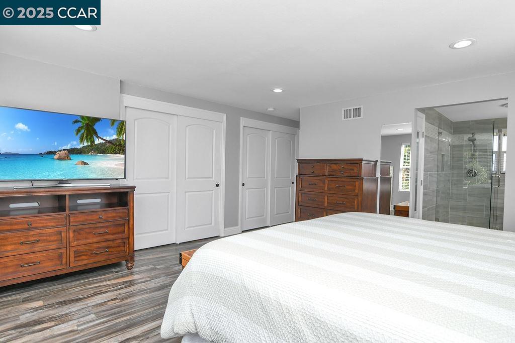 BRENTWOOD - Residential