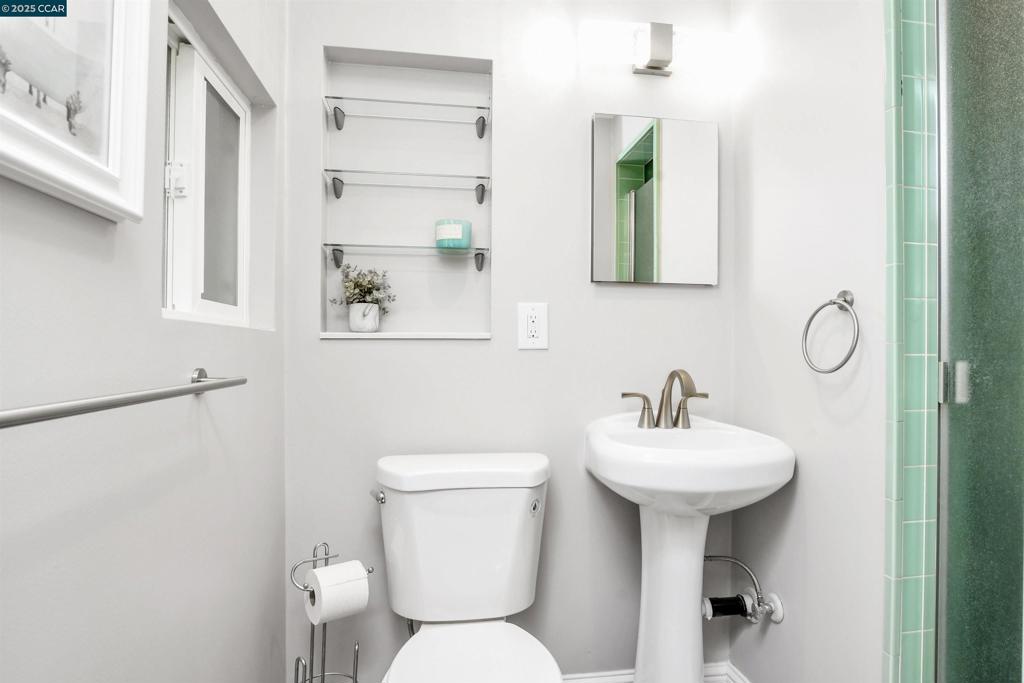 BRENTWOOD - Residential