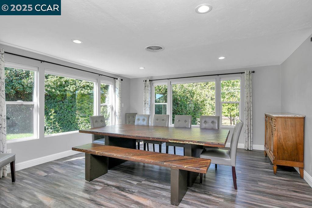 BRENTWOOD - Residential