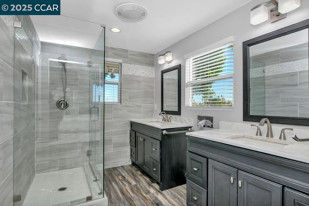 BRENTWOOD - Residential