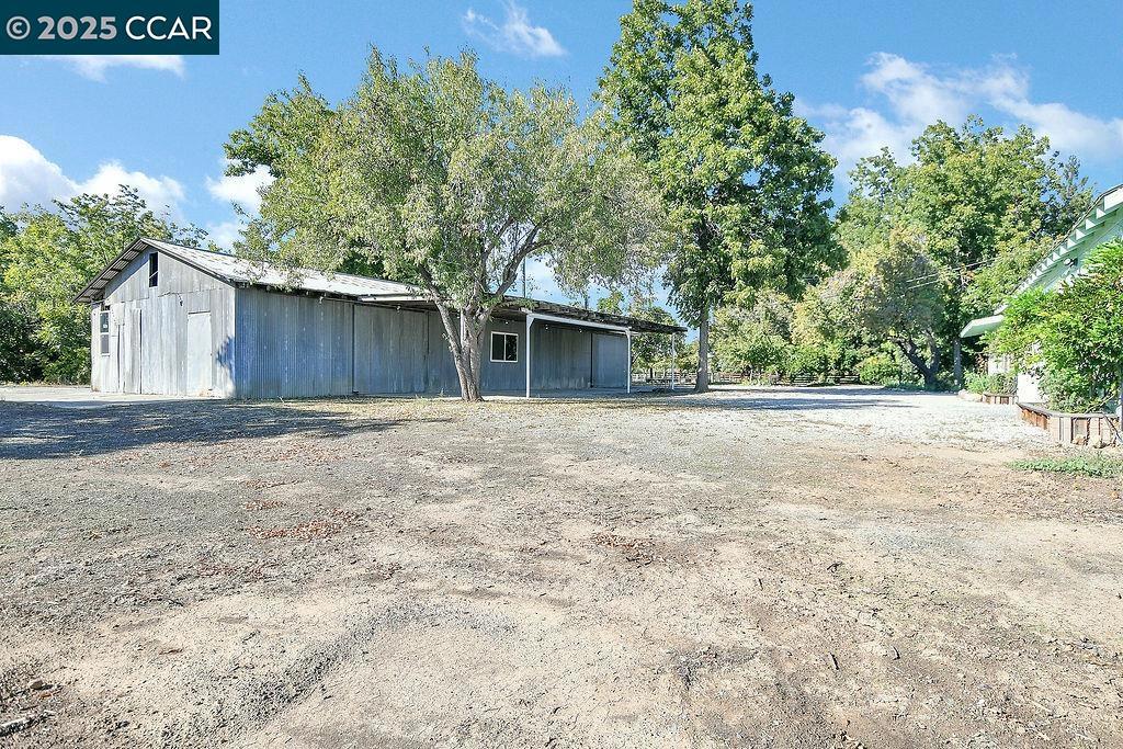 BRENTWOOD - Residential