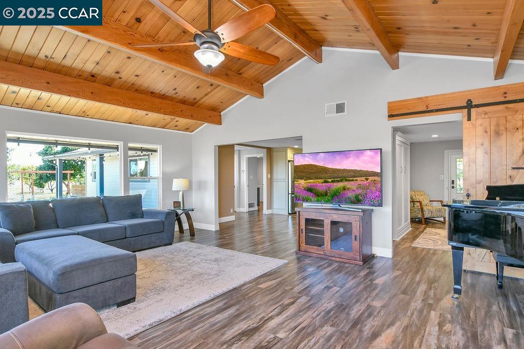 BRENTWOOD - Residential