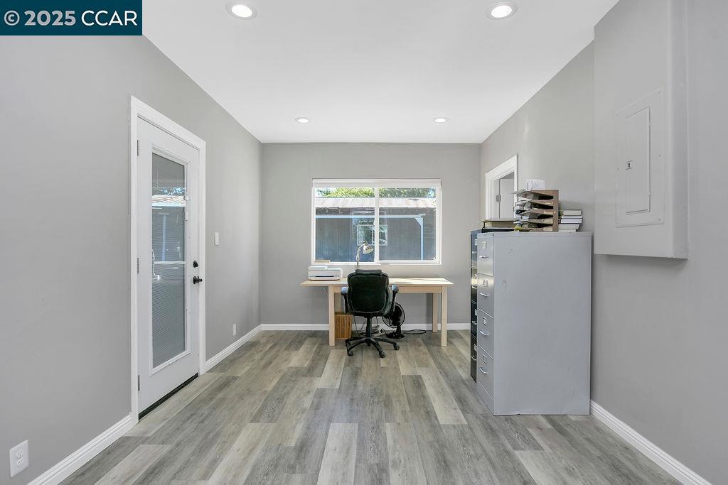 BRENTWOOD - Residential