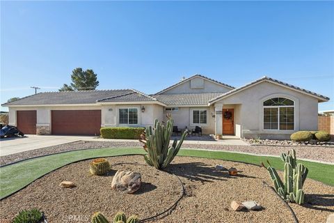 Photo of 13322 Chenin Blanc Court, Apple Valley, CA 92308 (MLS # IV25267412)