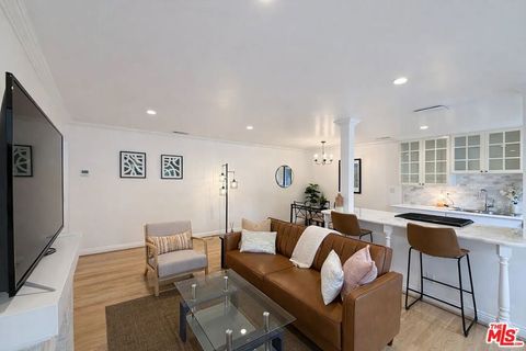 Photo of 1033 20th Street, Santa Monica, CA 90403 (MLS # 26654819)