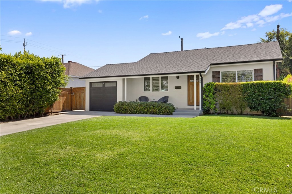 827 N Lamer
