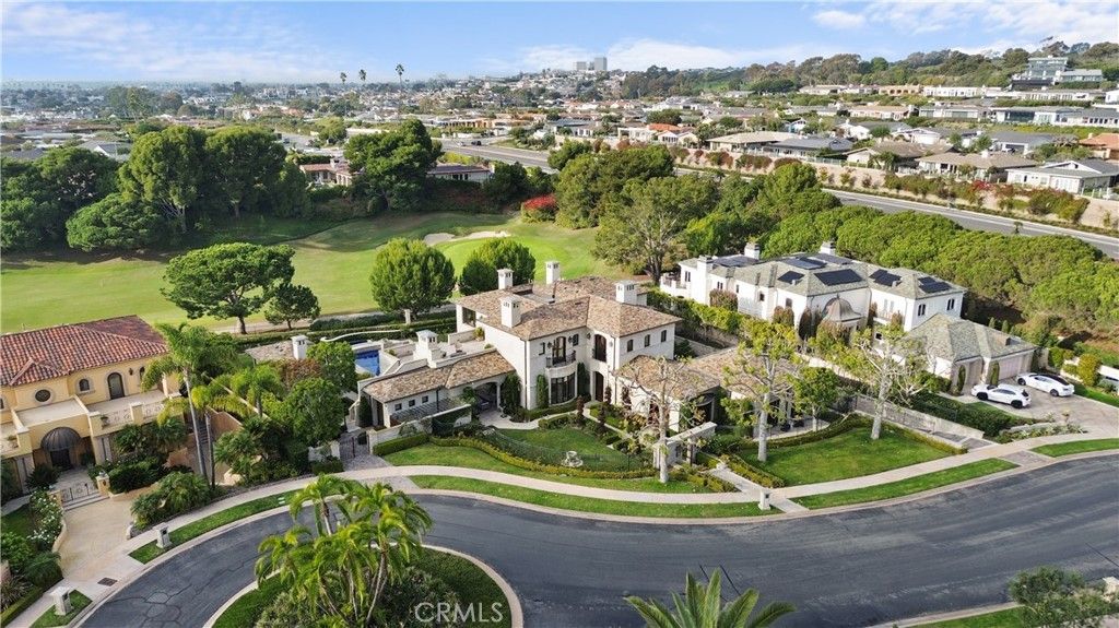 Photo of 7 Shoreview, Newport Coast, CA 92657 (MLS # OC25263171)