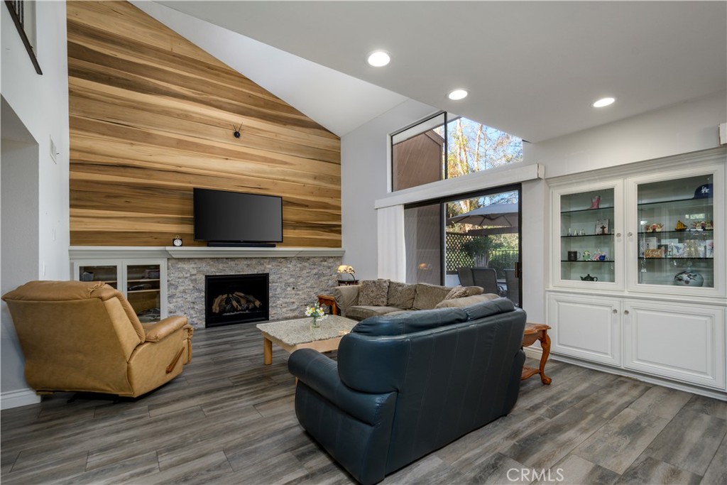 9453 Friendly Woods Lane