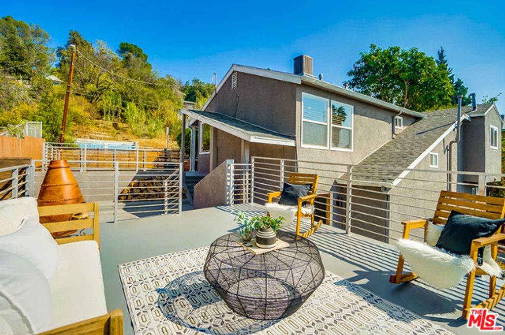 listing image 130725024117908310925