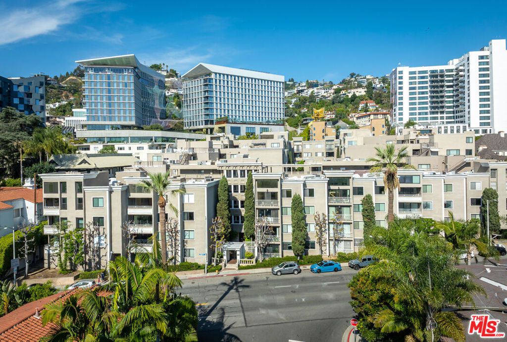 Photo of 8455 Fountain Avenue #302, West Hollywood, CA 90069 (MLS # 26649743)