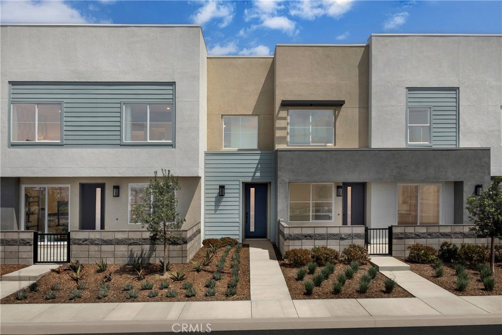 3681 W S. Eichler Paseo 3
