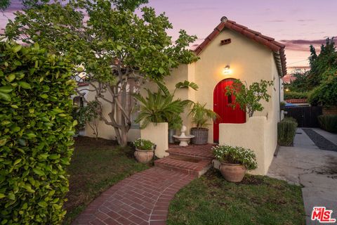 Photo of 1118 Grant Avenue, Venice, CA 90291 (MLS # 26672971)
