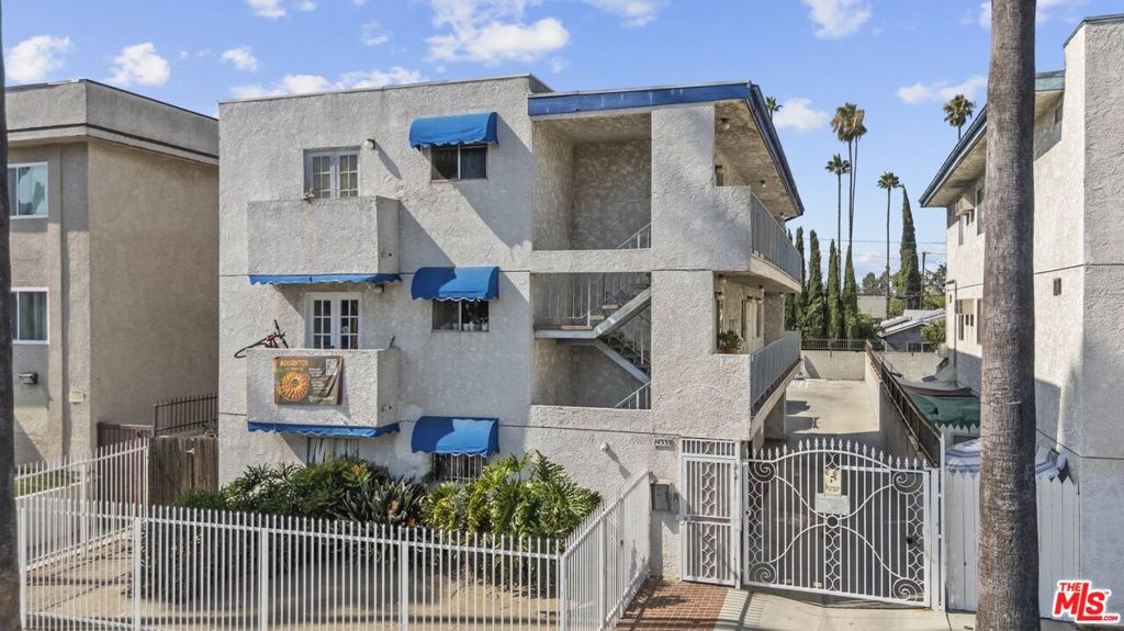 Discover this spacious 1-bedroom, 1-bath apartment offering approximately 600sq ft of comfortable living space in the heart of Van Nuys. Featuring an open floor plan with abundant natural light, this home is enhanced by sleek laminate flooring throughout. The bright and airy living areas provide a welcoming atmosphere, while the well-designed layout offers both functionality and comfort. Enjoy the convenience of 1 assigned parking space and a prime location close to shopping, dining, and public transportation. A perfect blend of space, style, and accessibility!