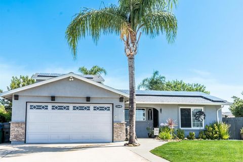 10646 Montura Court Santee CA 92071