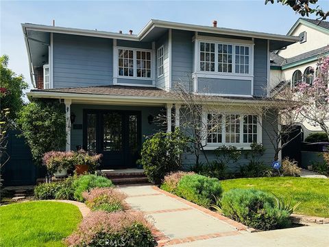 Photo of 431 Terraine Ave, Long Beach, CA 90814 (MLS # PW26029632)