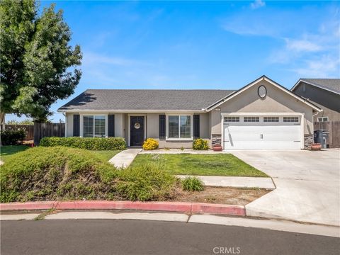 Photo of 391 Rosewood AVE, Sanger, CA 93657 (MLS # FR26151763)