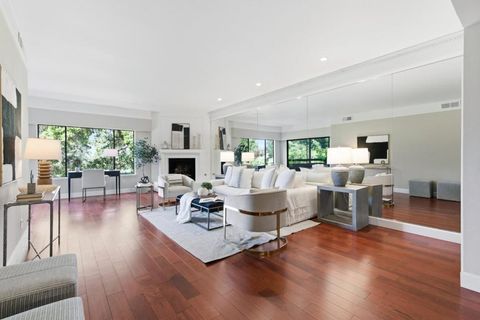 Photo of 1280 Sharon Park Drive #27, Menlo Park, CA 94025 (MLS # ML82041084)