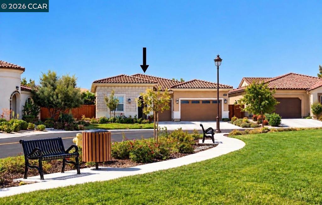 Photo of 1586 Meritage Loop LOOP, Brentwood, CA 94513 (MLS # 41150924)