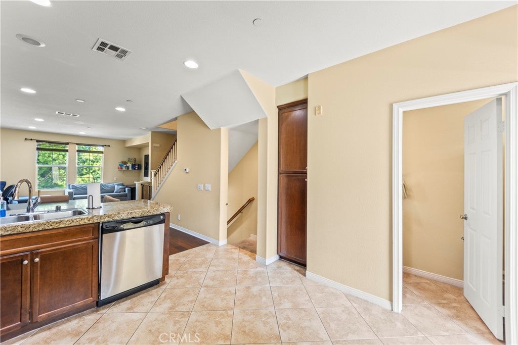 1123 Abelia, Irvine CA 92606