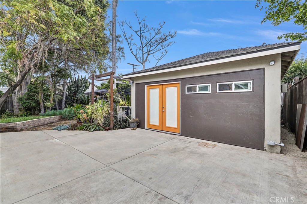 185 Lockwood Park Place