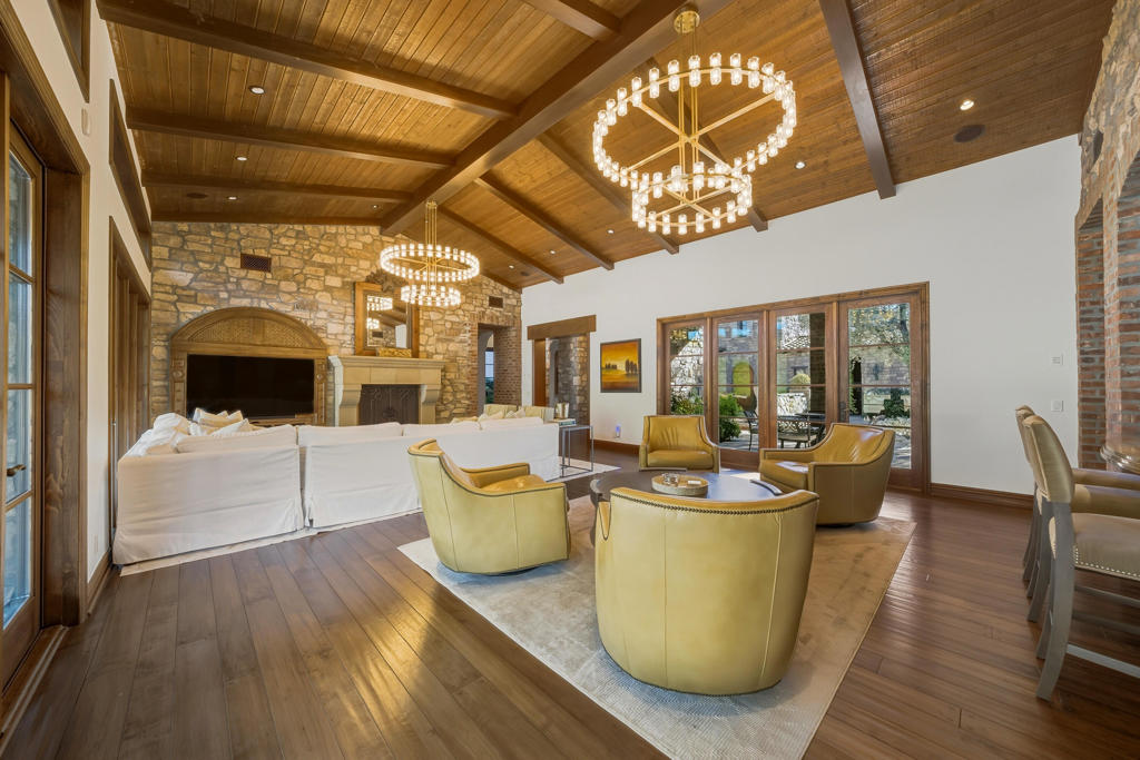 Bella Clancy - Residential