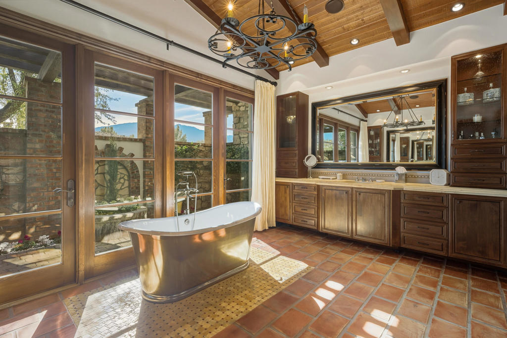 Bella Clancy - Residential