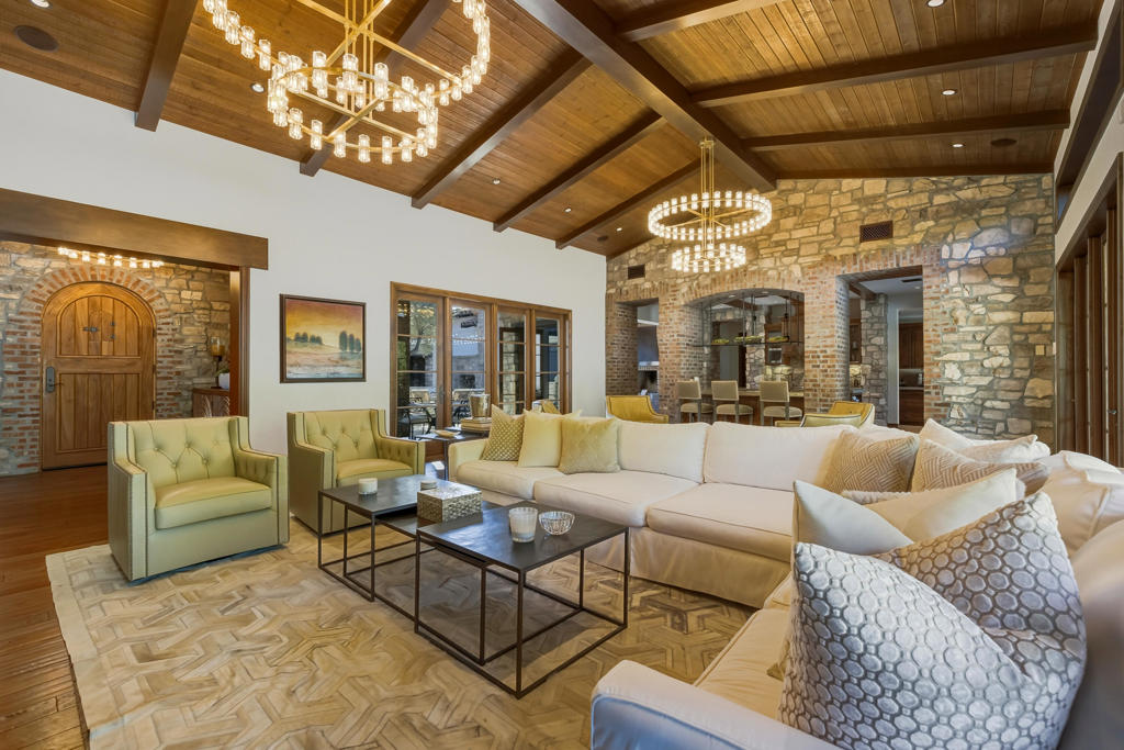 Bella Clancy - Residential