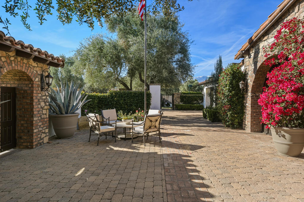 Bella Clancy - Residential