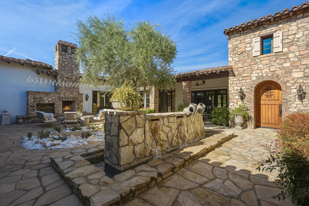 Bella Clancy - Residential