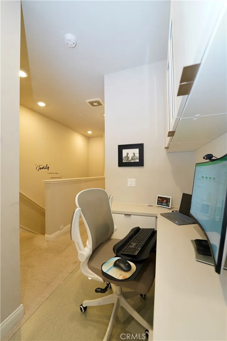 San Pedro, California 90732, United States, 4 Bedrooms Bedrooms, ,4 BathroomsBathrooms,Residential,Active,194075