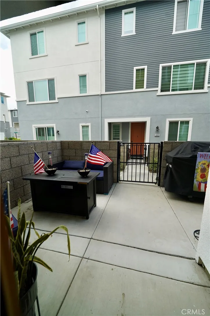 San Pedro, California 90732, United States, 4 Bedrooms Bedrooms, ,4 BathroomsBathrooms,Residential,Active,194075