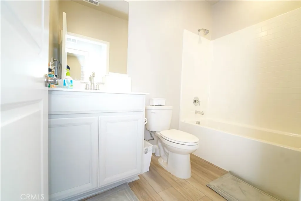 San Pedro, California 90732, United States, 4 Bedrooms Bedrooms, ,4 BathroomsBathrooms,Residential,Active,194075