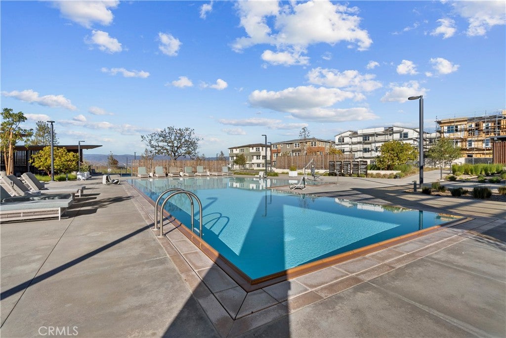 27034 Hummingbird Lane