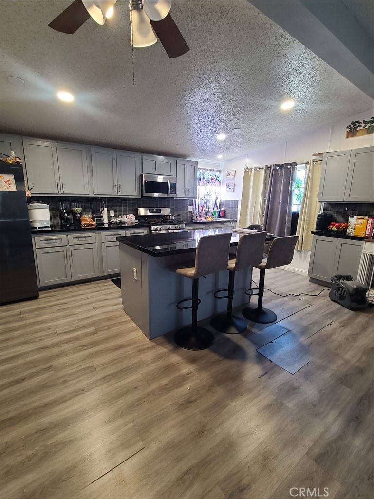 6665 Long Beach Boulevard J25