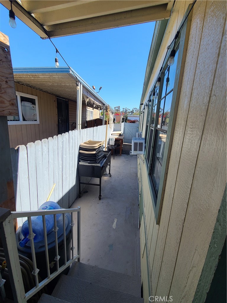 6665 Long Beach Boulevard J25