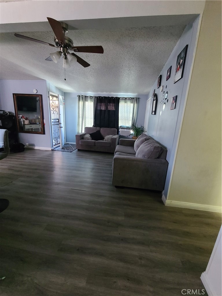6665 Long Beach Boulevard J25