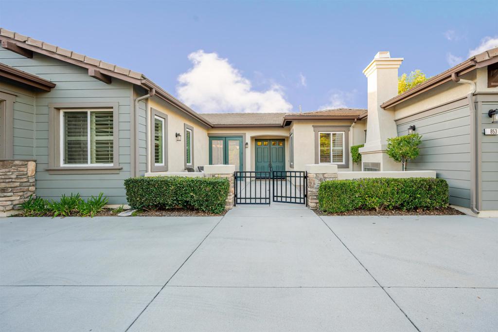 853 Hidden View Lane