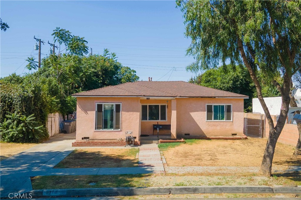 This is opportunity in the South Bay. With 3 bedrooms, 1 bath home and 1,014 sq. ft. of living space, this Carson home is the chance to bring your vision to life. Recent updates include new windows throughout, new electrical panel, new water heater, doors and a bathroom with tile flooring. One bedroom offers direct access to the backyard, and the detached garage provides excellent ADU potential for added living space, a home office, or rental income. Located in the South Bay, you’ll enjoy easy access to LAX, major freeways like the 710 and 405, plus nearby shopping, dining, and beaches. Minutes away from Dominguez Park, Dominguez Park and Rancho Dominguez Preparatory School. With its central location and plenty of room for personalization, this home is ready for someone to make it truly their own. Schedule your showings while you can!