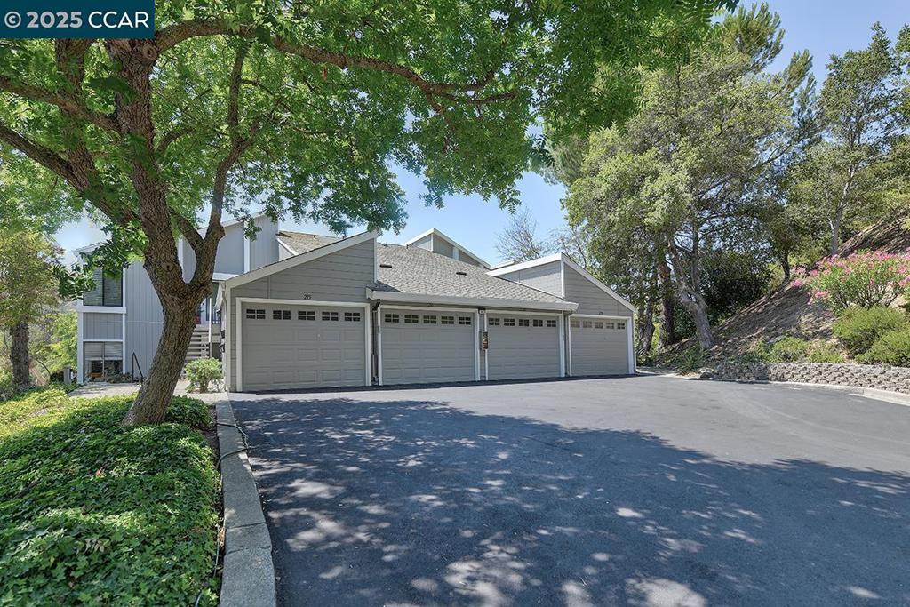 ROSSMOOR - Residential