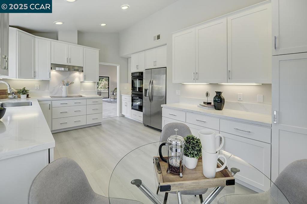 ROSSMOOR - Residential