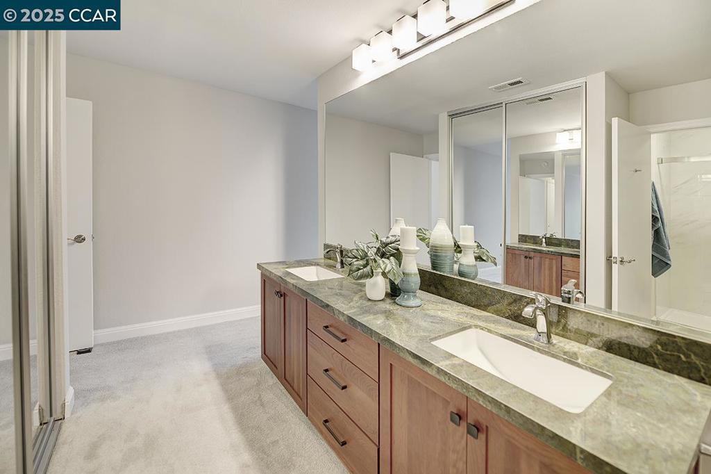 ROSSMOOR - Residential