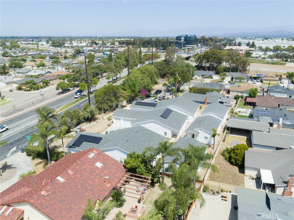 7242 Valley View