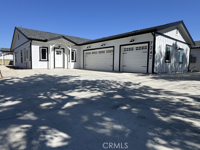 7242 Valley View