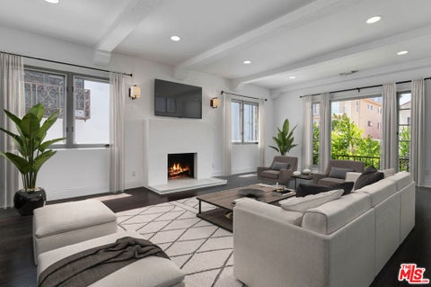 Photo of 480 S Bedford Drive, Beverly Hills, CA 90212 (MLS # 26104535)