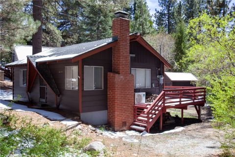 Photo of 33471 Weeping Willow Dr, Green Valley Lake, CA 92341 (MLS # IG26094440)
