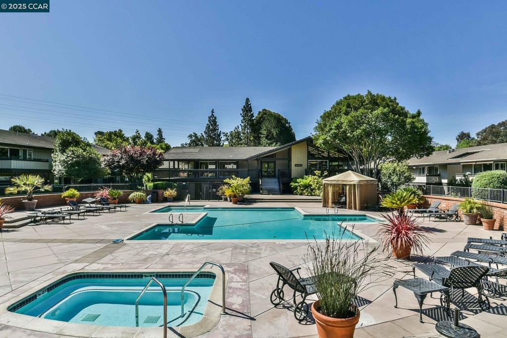 DIABLO HILLS - Residential