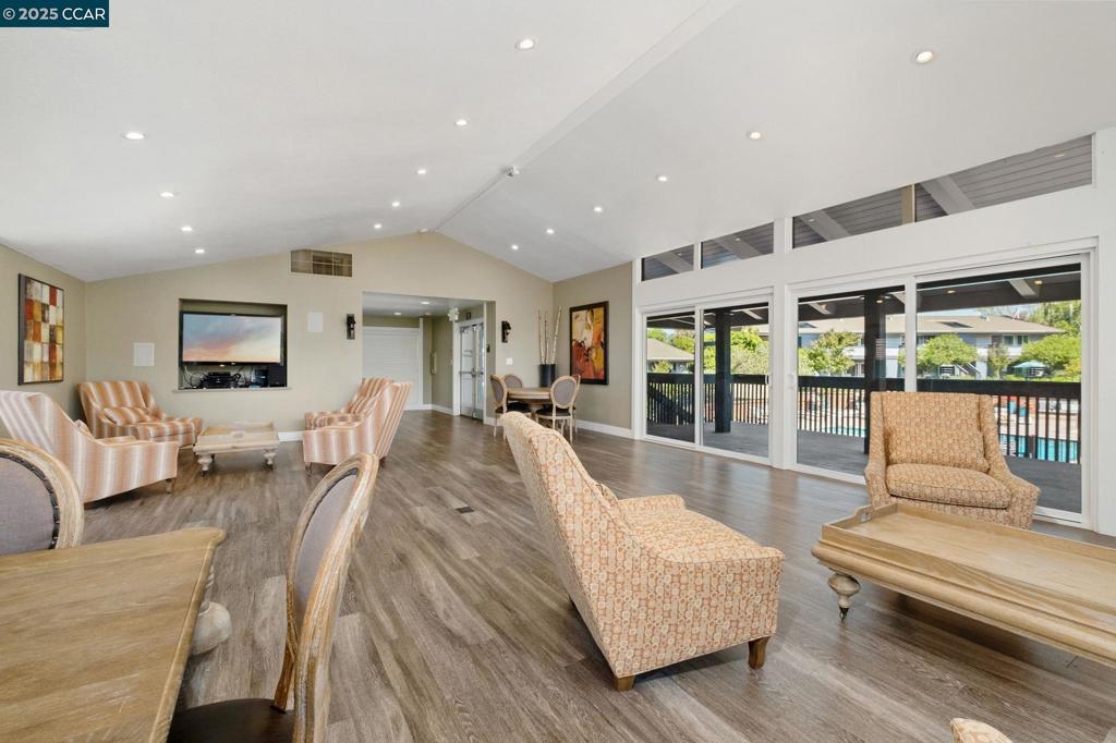 DIABLO HILLS - Residential